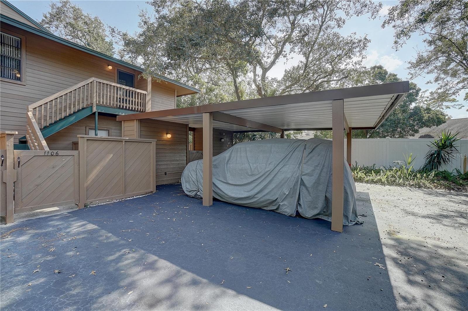 1106 Lennox Rd W Property Photo 1