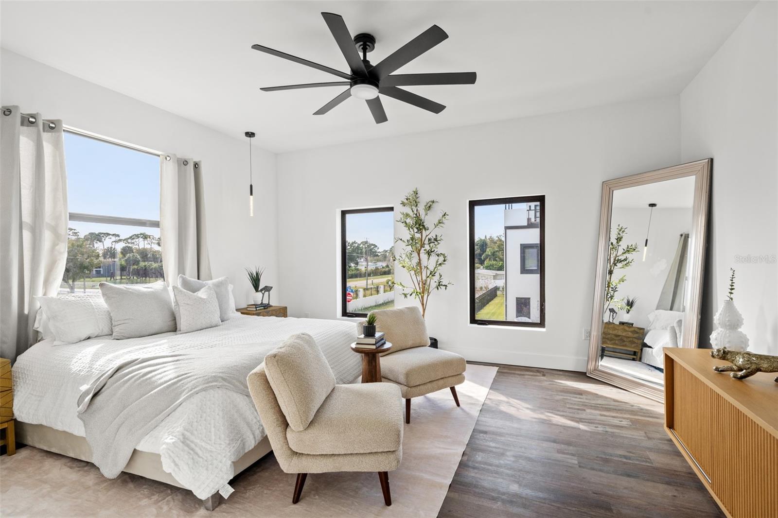 6214 64 Way N Property Photo 12