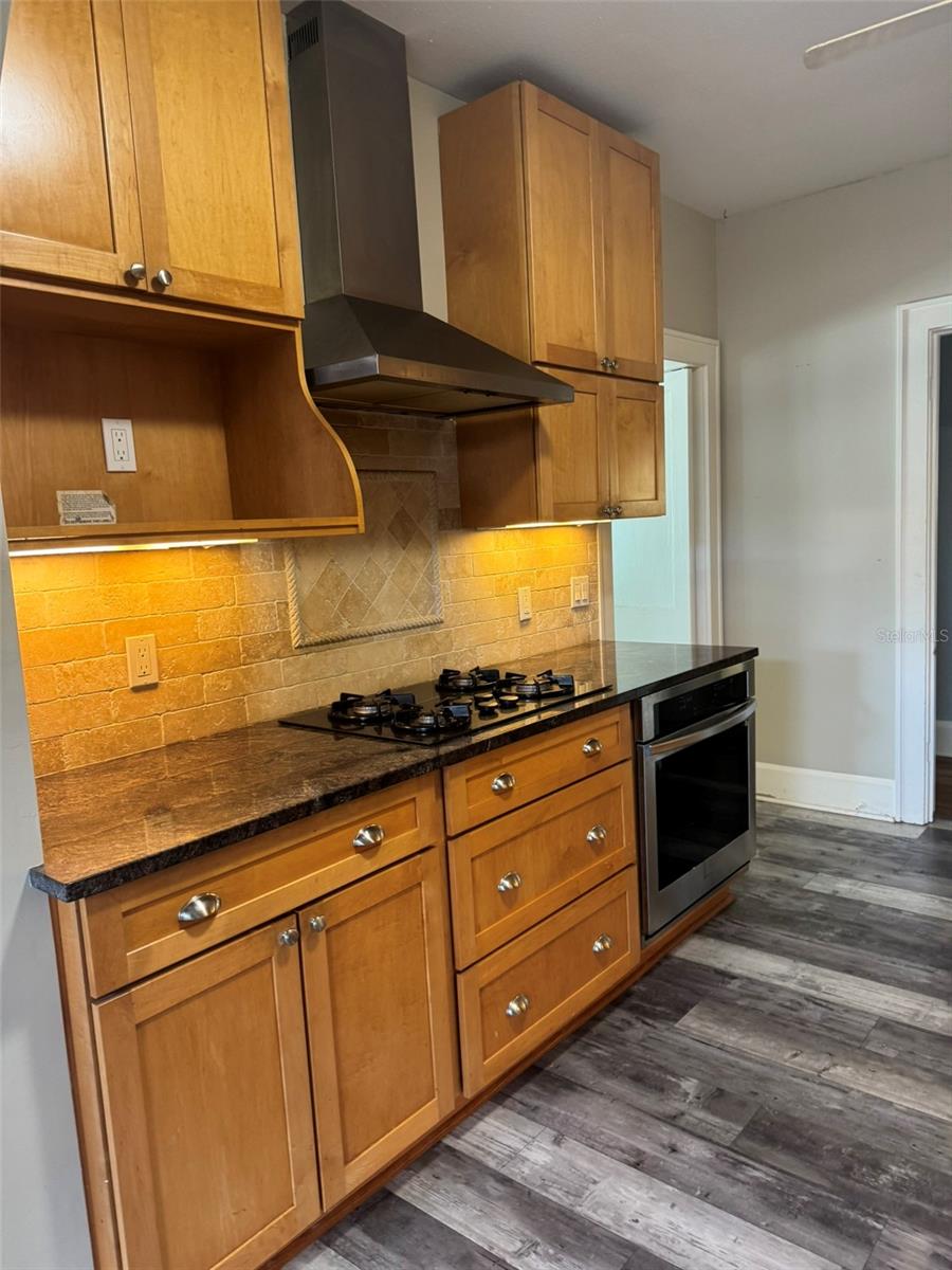 30 Kreamer Ave Property Photo 13