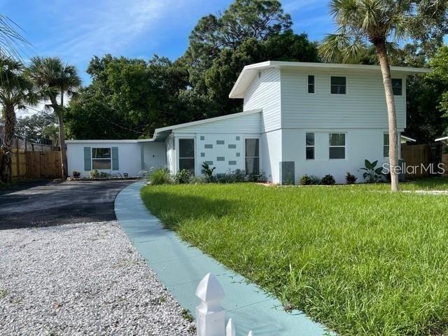 415 Venetian Dr Property Photo 2