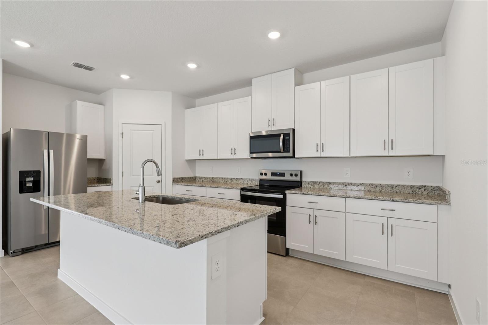 81 Wandering Creek Way Property Photo 3