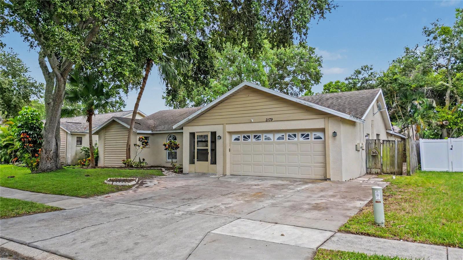 2179 Cypress Point Dr N Property Photo 1