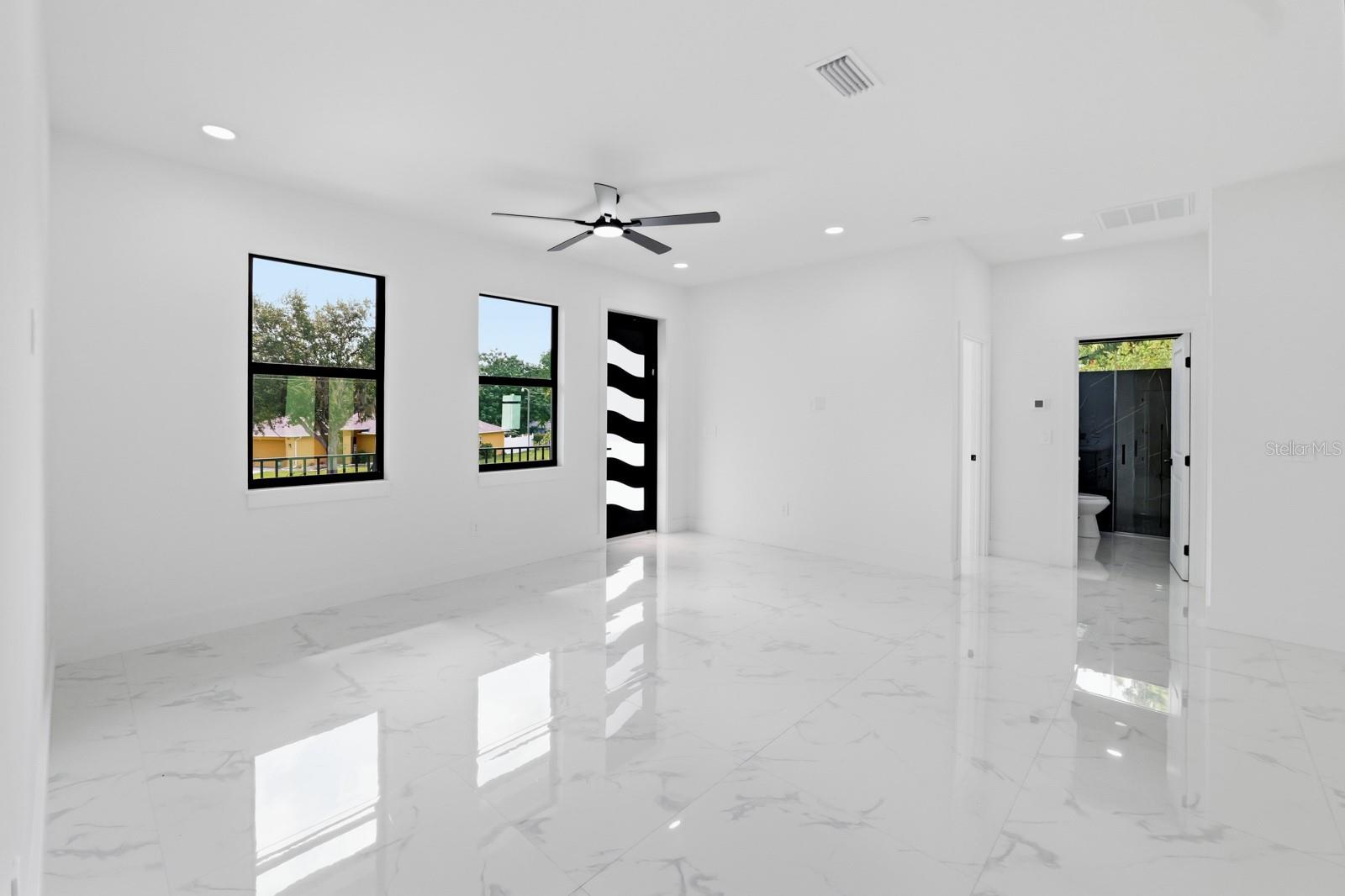 27426 Azen Loop Property Photo 6