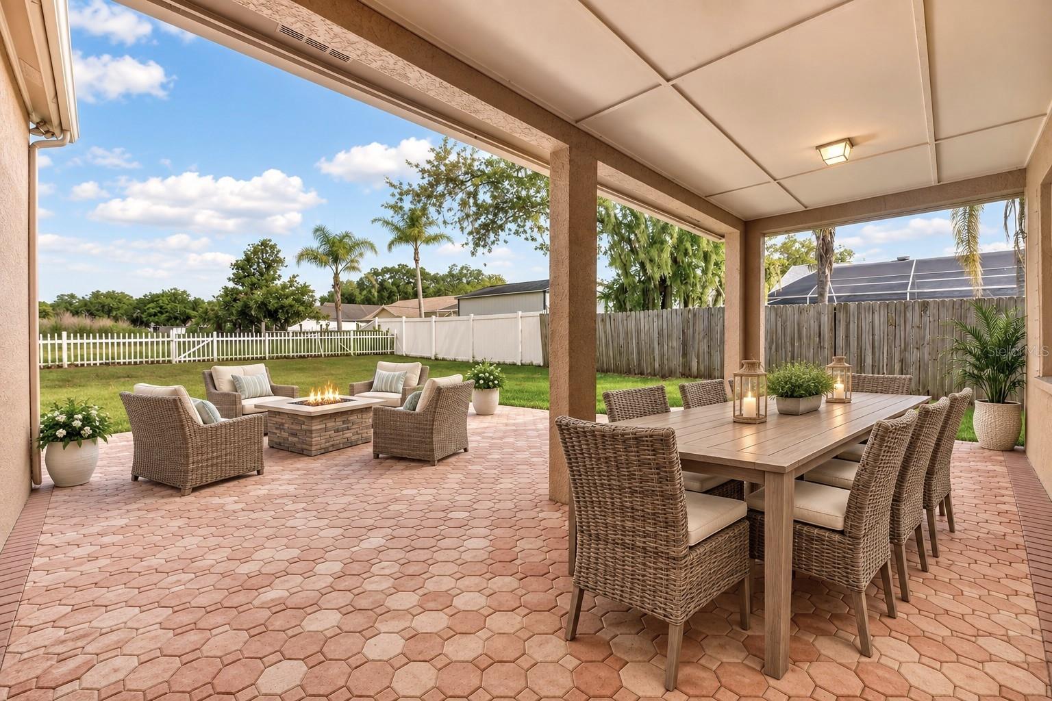 10303 Tarragon Dr Property Photo 5