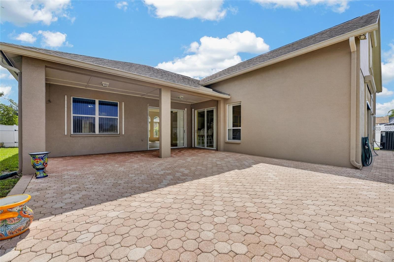 10303 Tarragon Dr Property Photo 6
