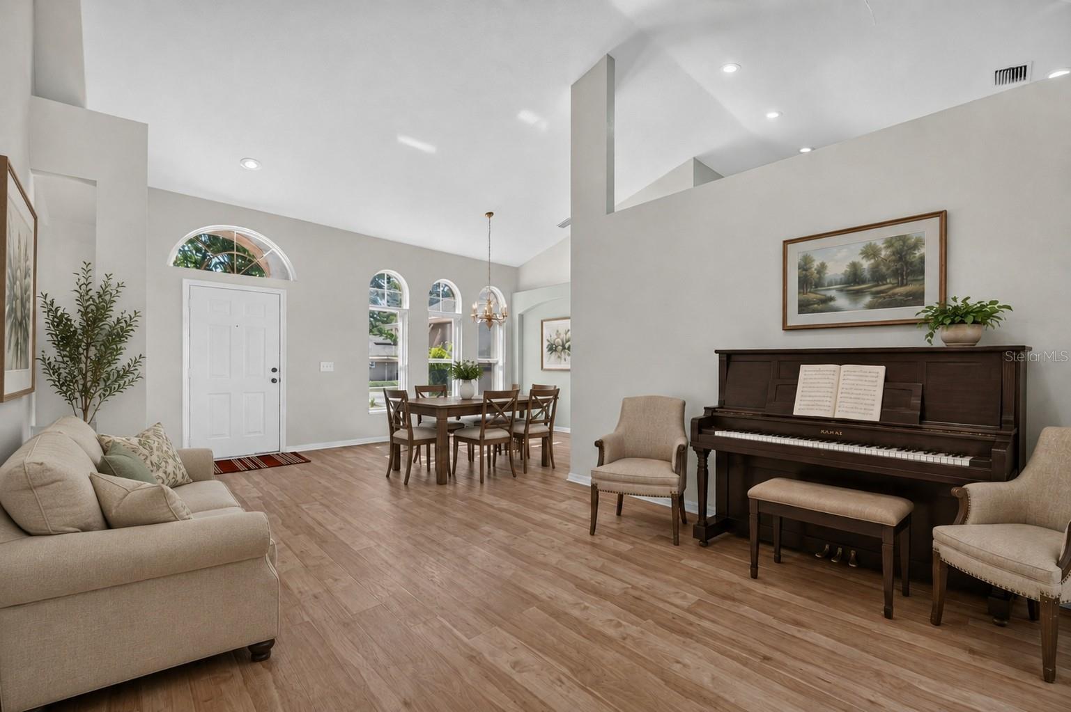 10303 Tarragon Dr Property Photo 9