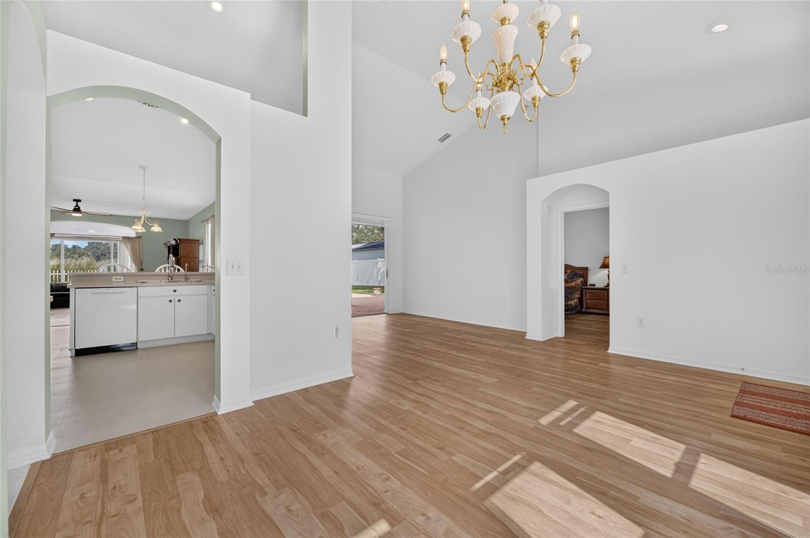 10303 Tarragon Dr Property Photo 11