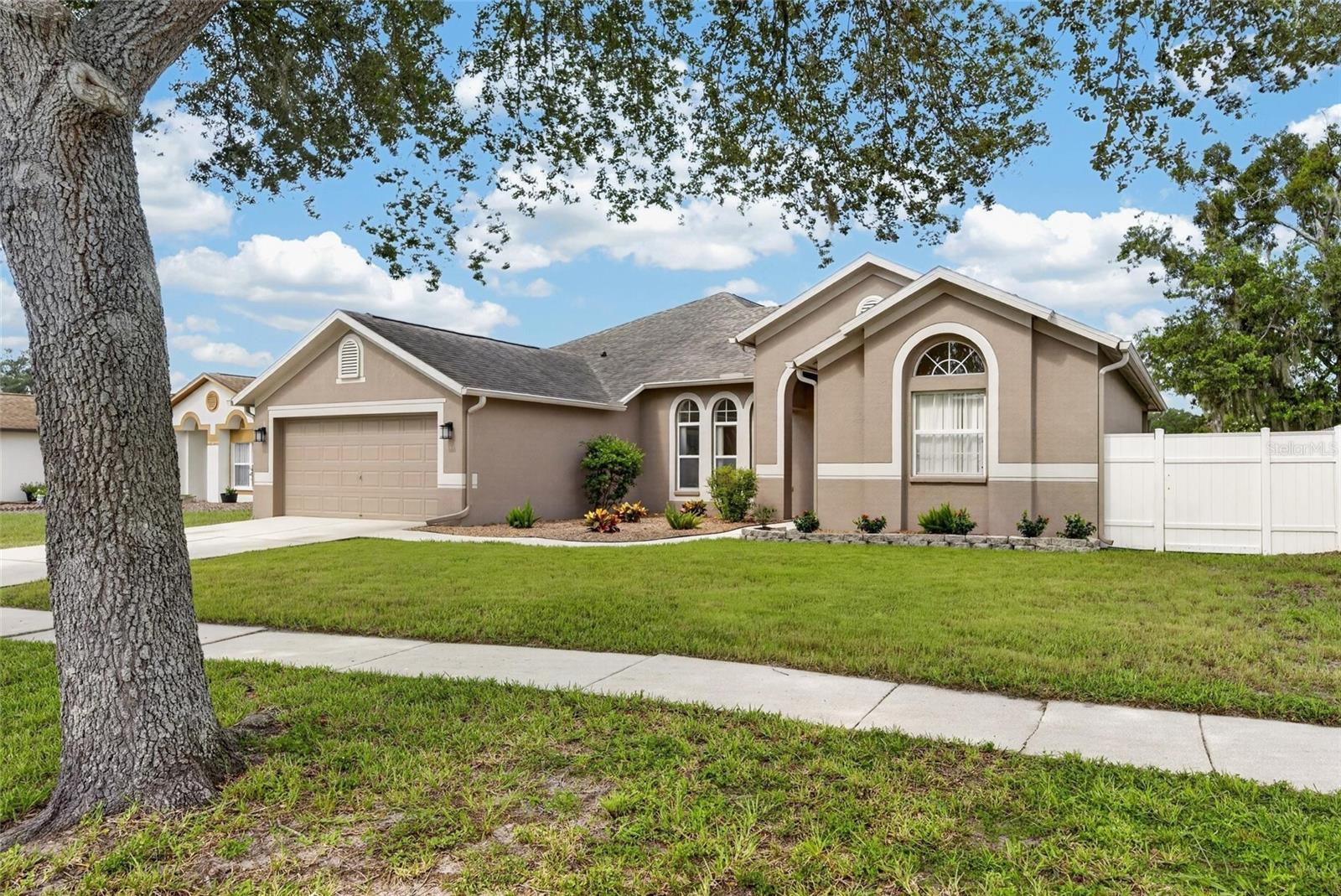 10303 Tarragon Dr Property Photo 37