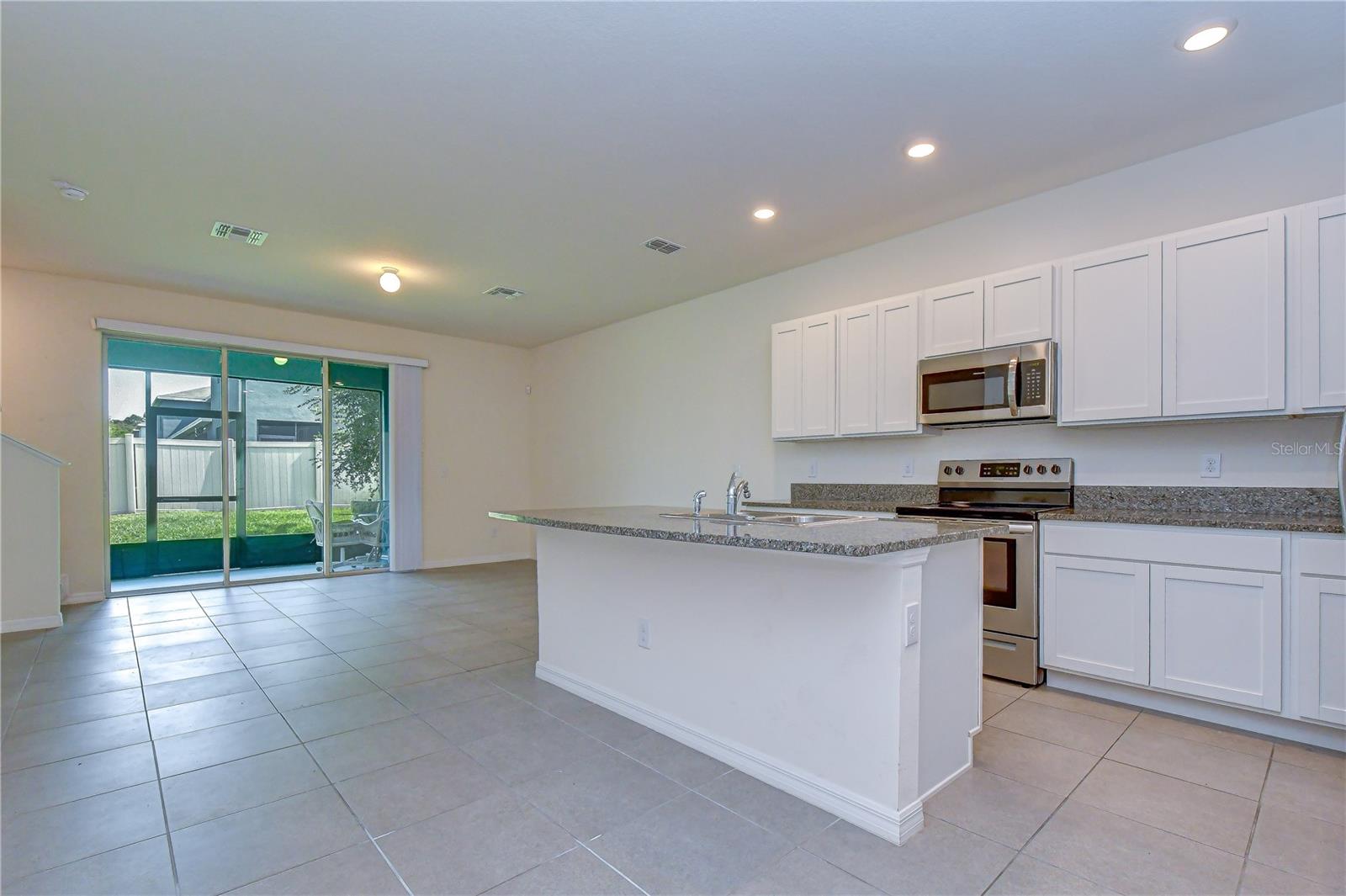3326 Pleasant Willow Ct Property Photo 6