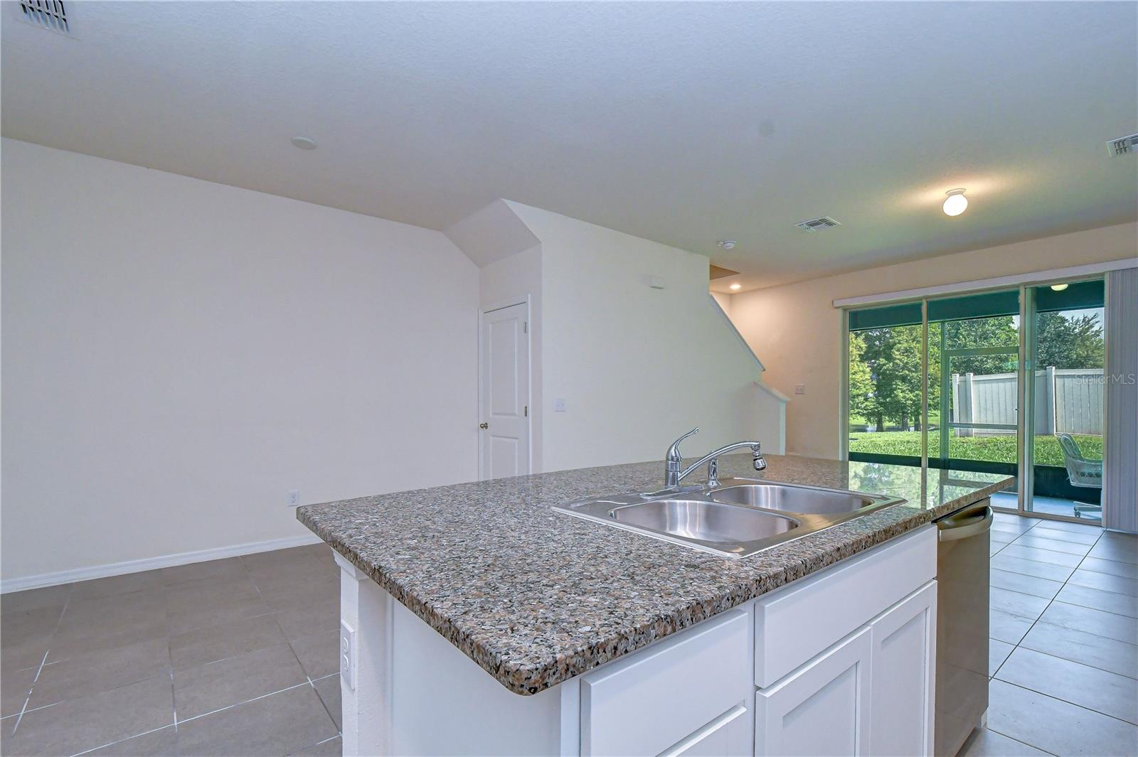 3326 Pleasant Willow Ct Property Photo 8