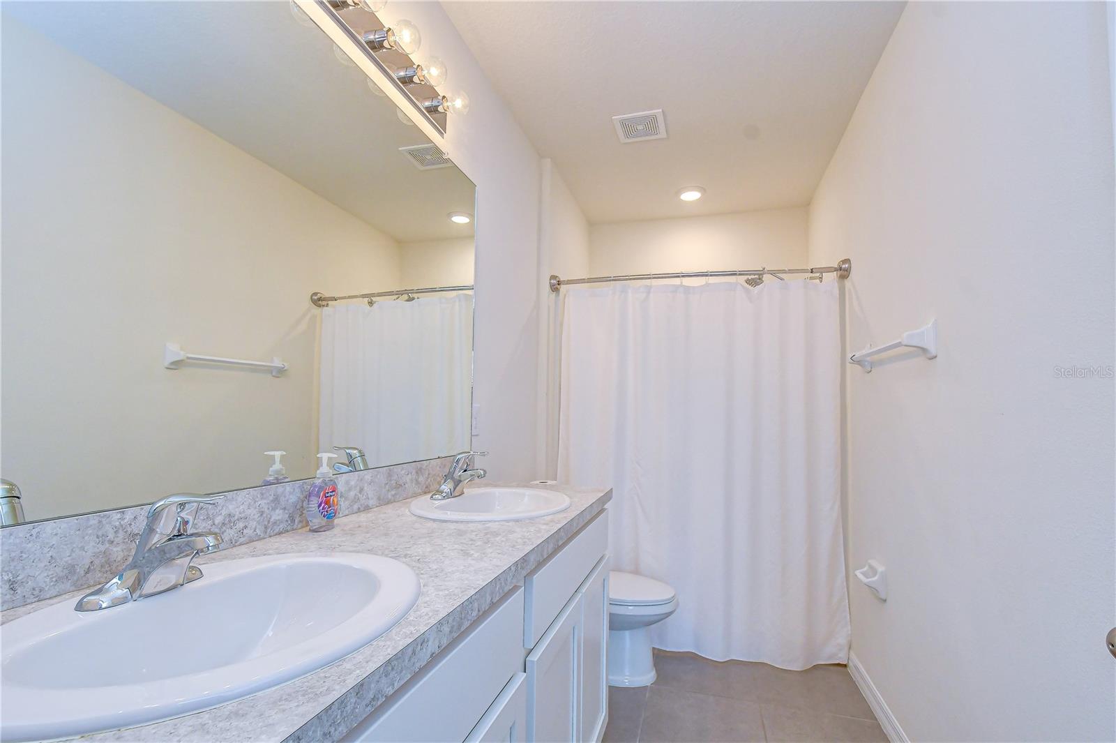 3326 Pleasant Willow Ct Property Photo 13