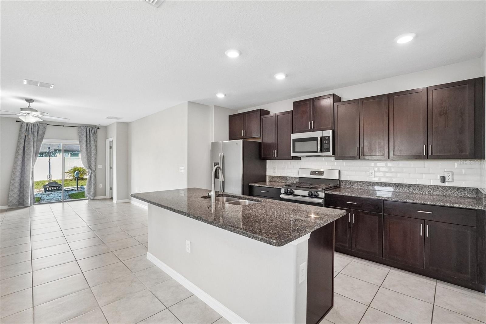 9663 Channing Hill Dr Property Photo 3