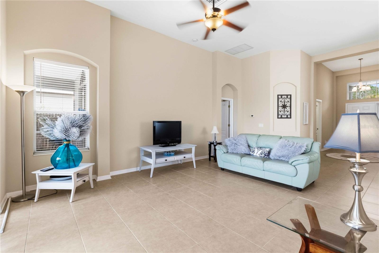 408 Durham Shore Ct Property Photo 5