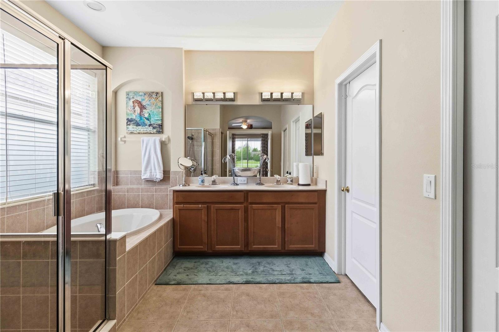 408 Durham Shore Ct Property Photo 14