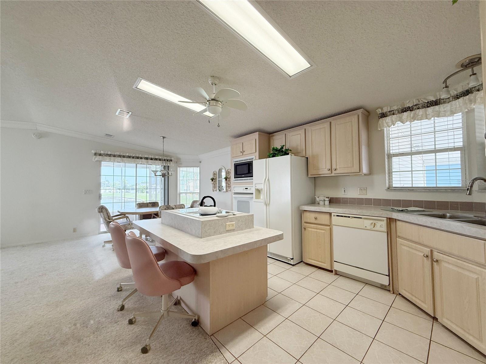 103 Saint George Ct Property Photo 7