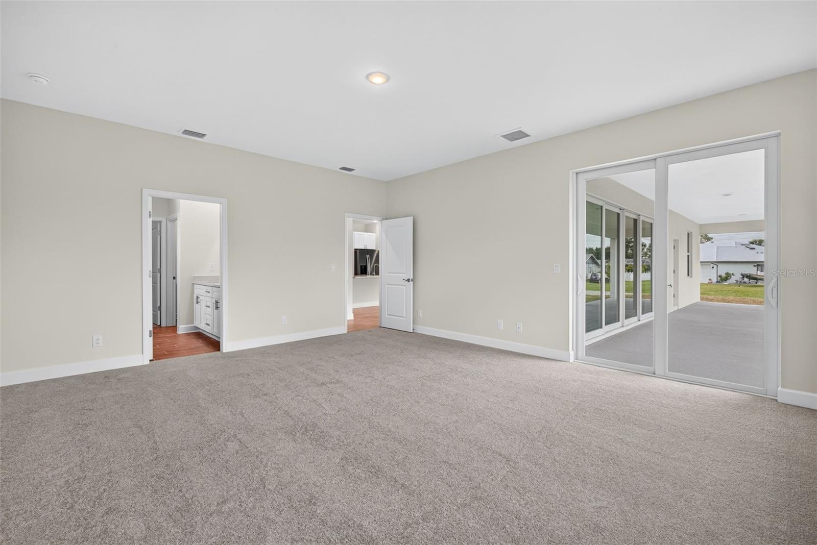 1237 Hinton St Property Photo 18