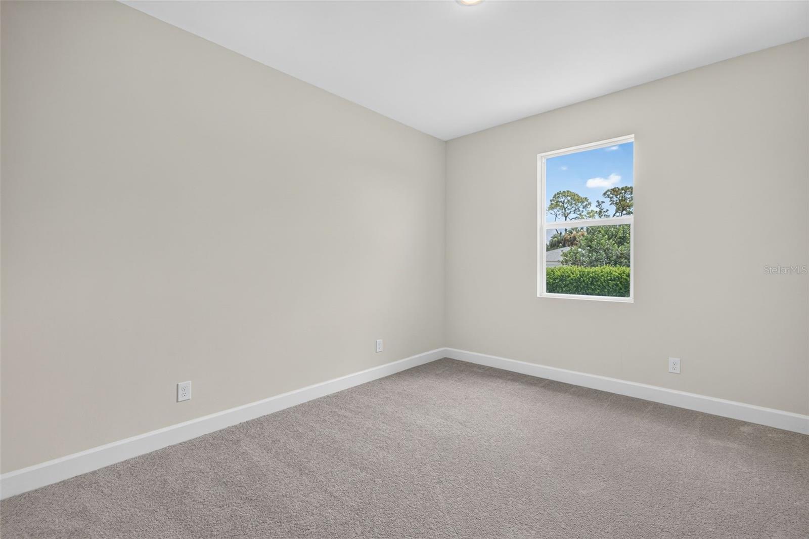 1237 Hinton St Property Photo 21