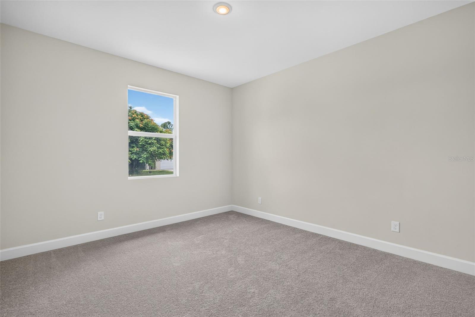 1237 Hinton St Property Photo 22