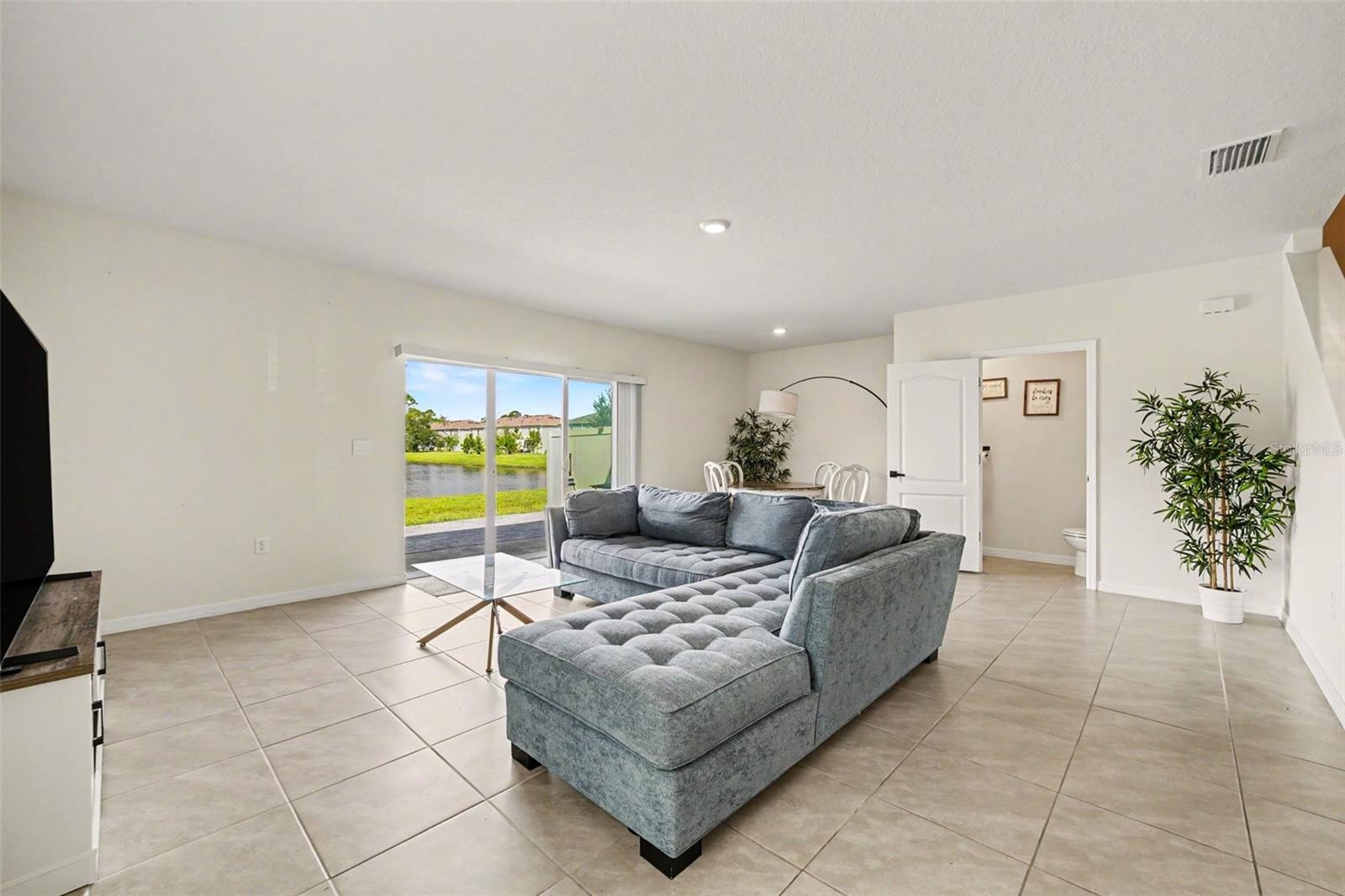 2126 Gentle Rain Dr Property Photo 5
