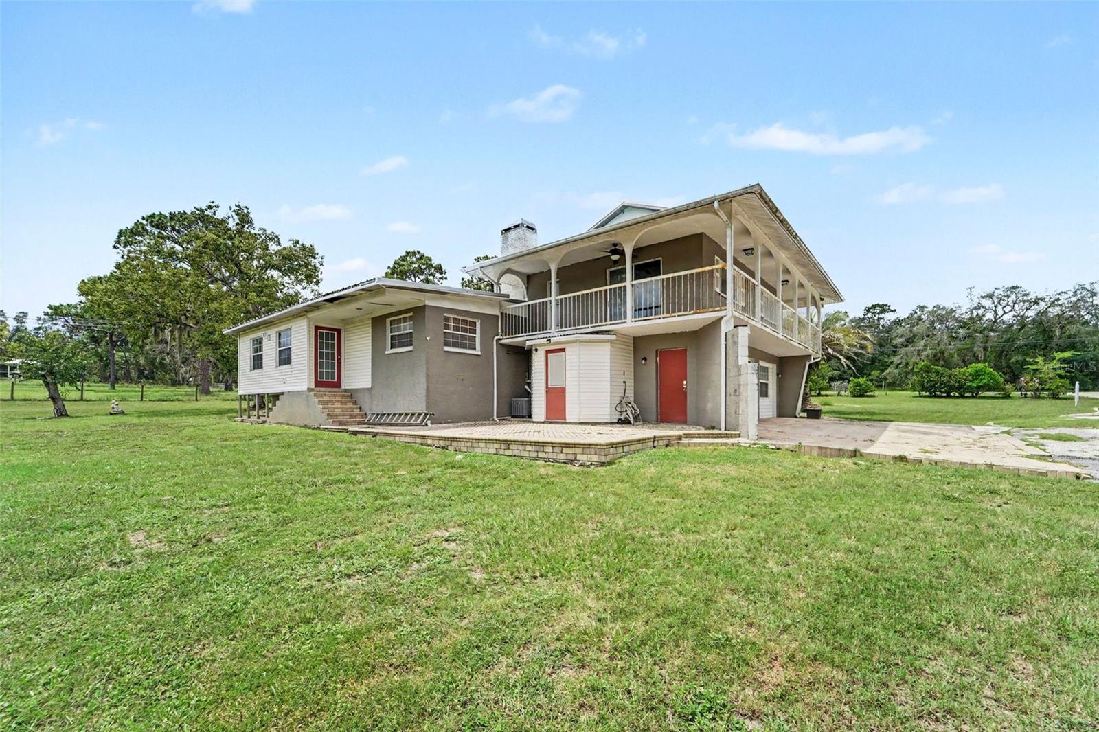 6446 LUCKY LN