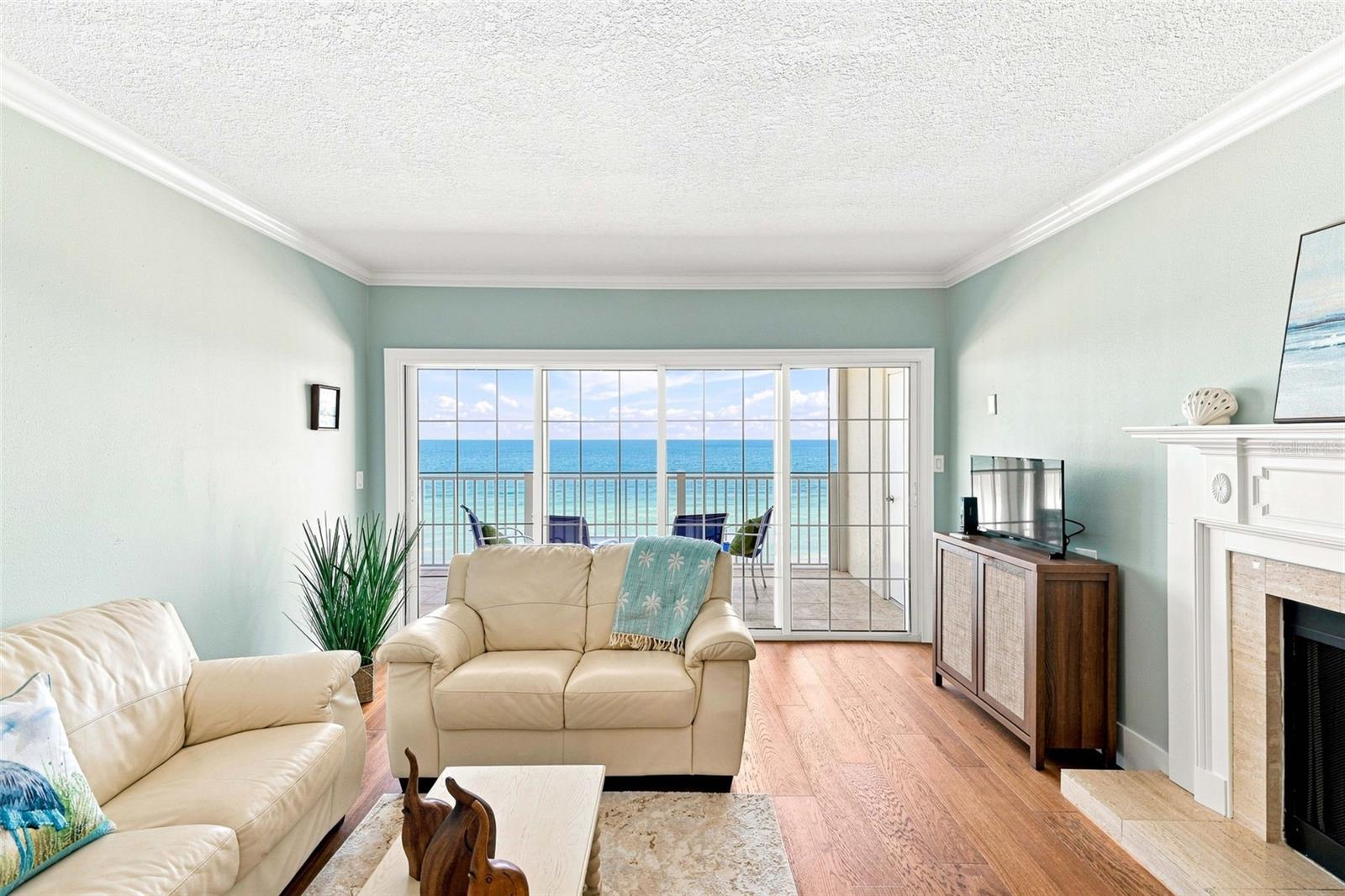 1586 Gulf Blvd #2502 Property Photo 8