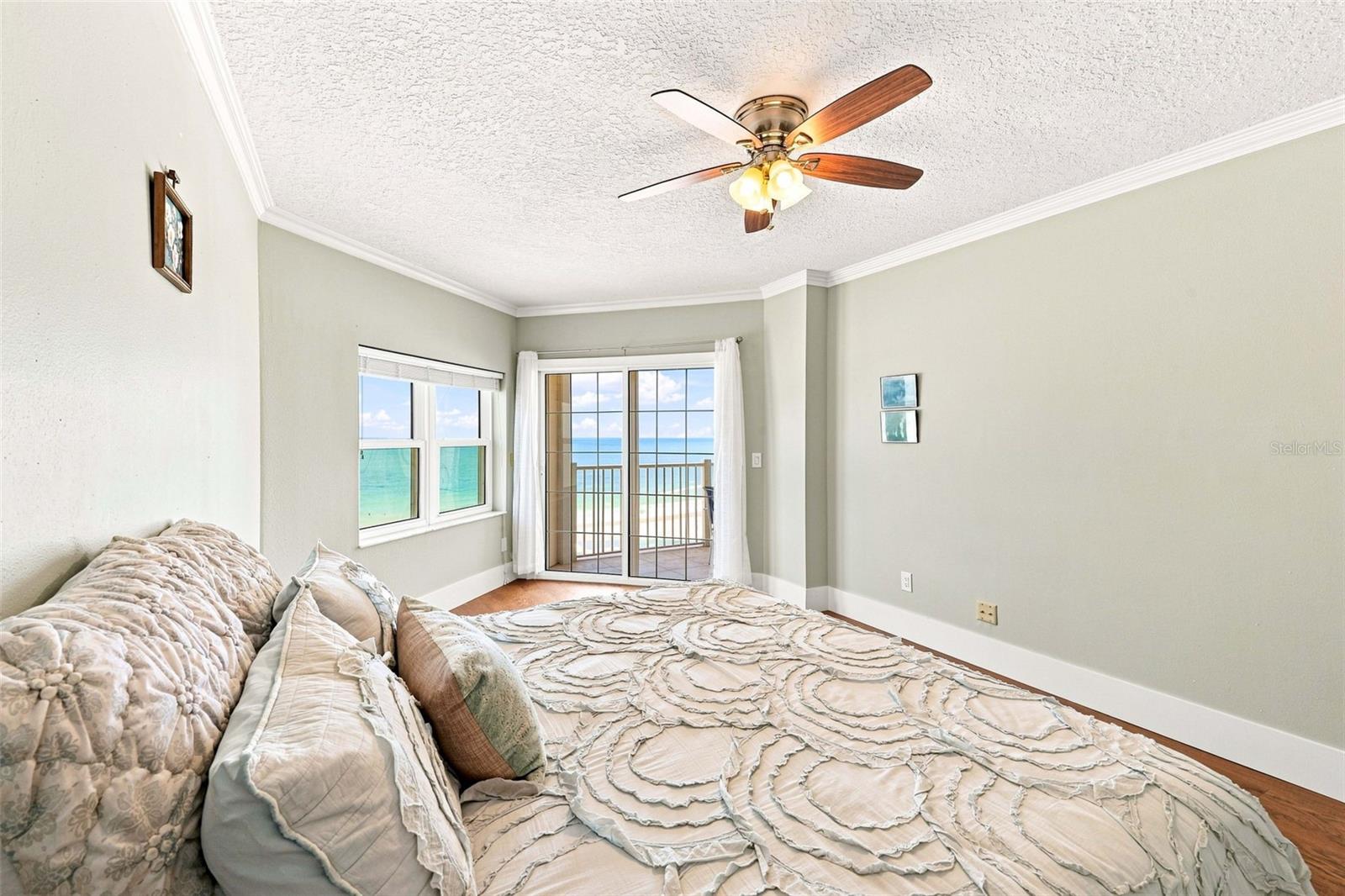 1586 Gulf Blvd #2502 Property Photo 25