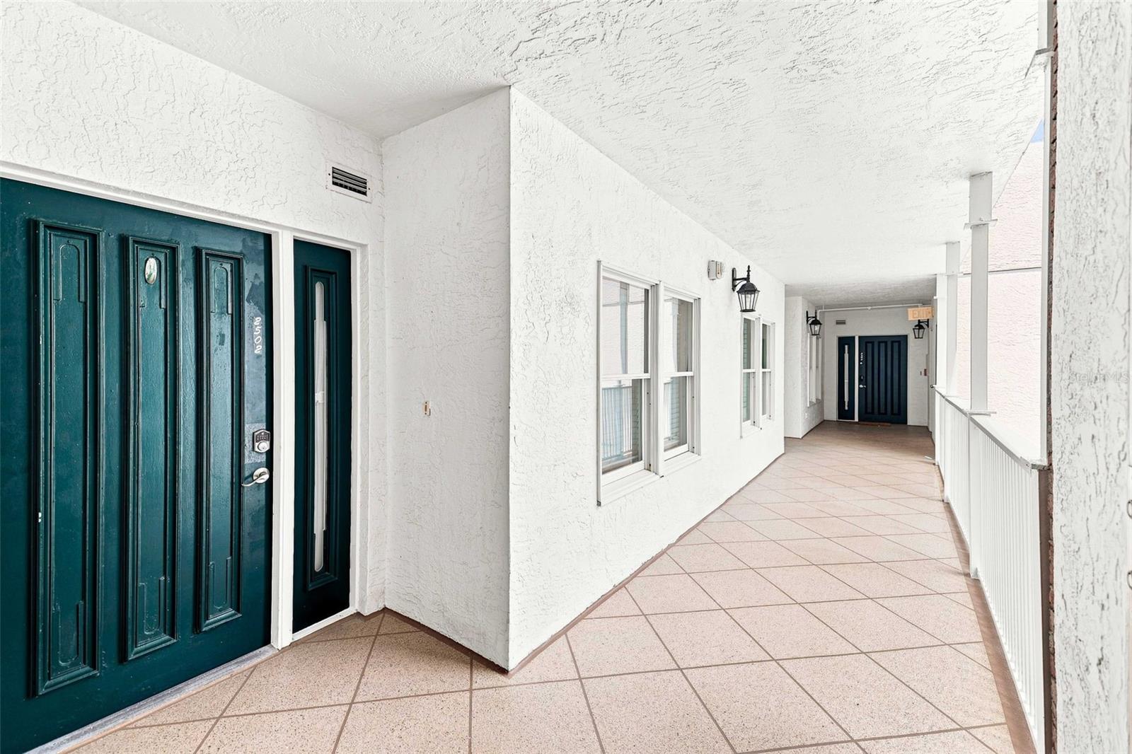 1586 Gulf Blvd #2502 Property Photo 33