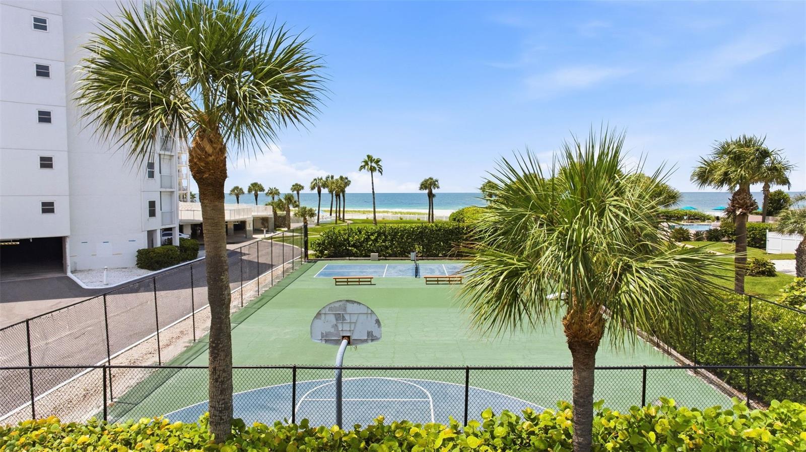 1586 Gulf Blvd #2502 Property Photo 47