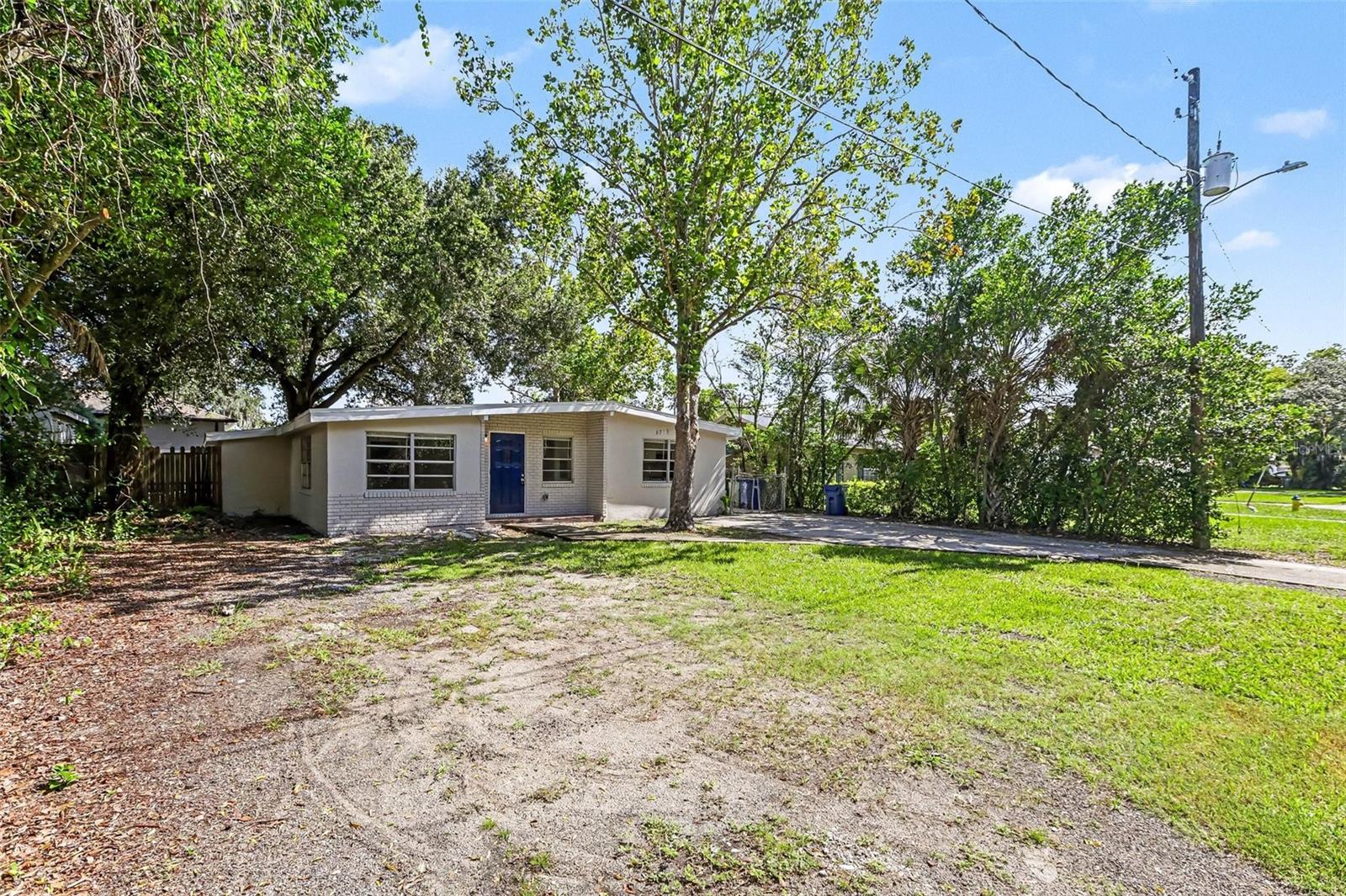 4716 E Linebaugh Ave Property Photo 3