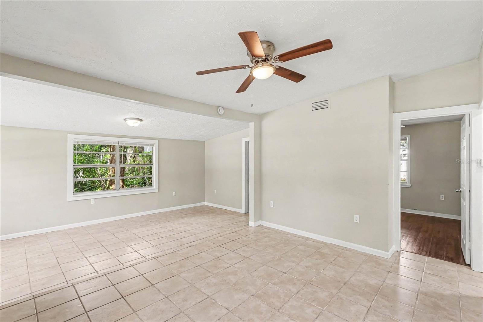4716 E Linebaugh Ave Property Photo 10