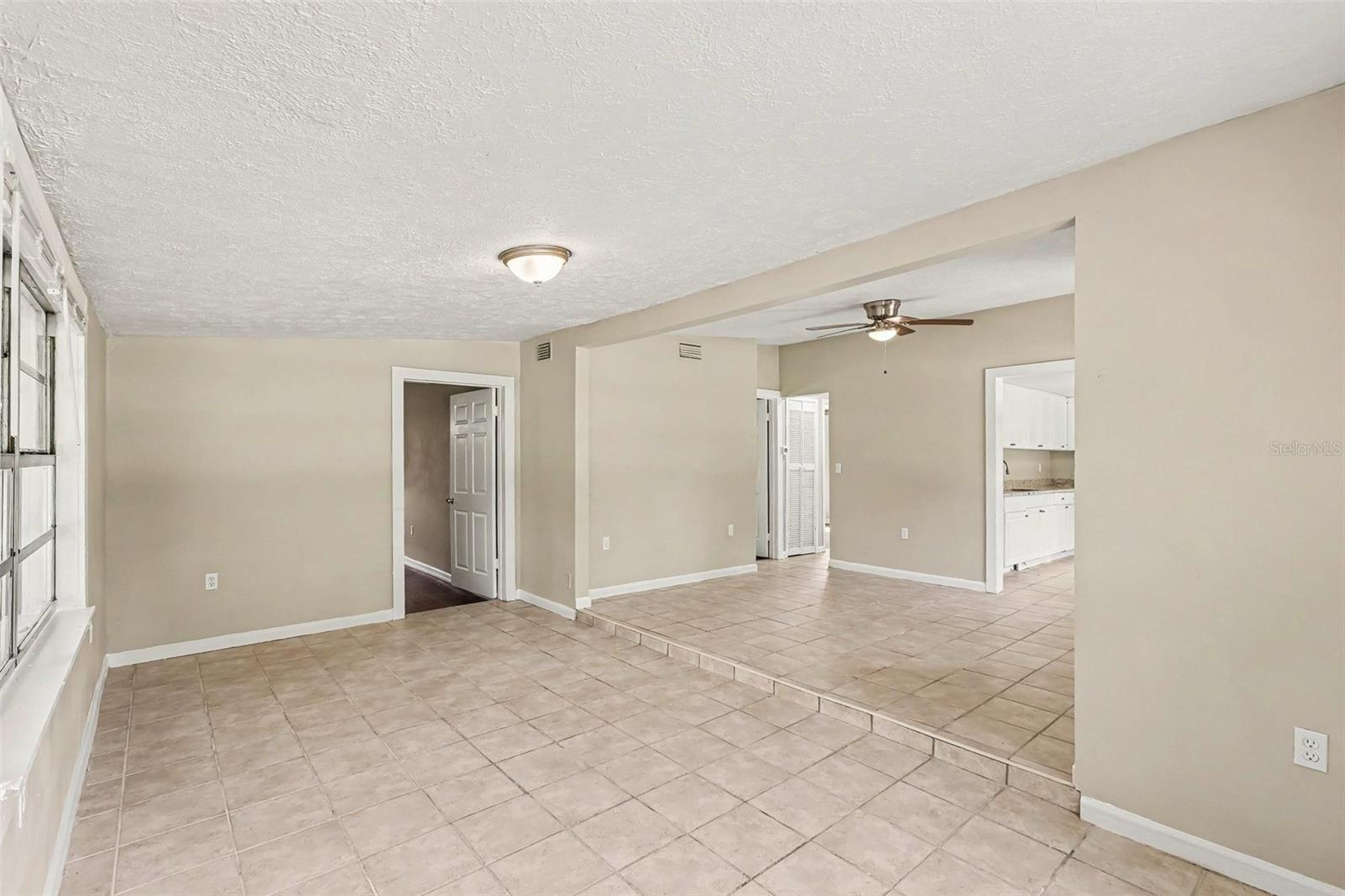 4716 E Linebaugh Ave Property Photo 12