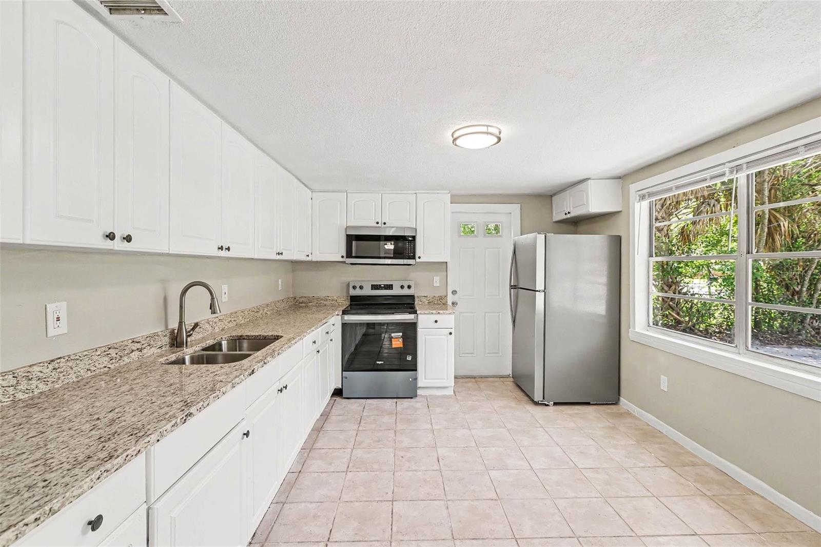 4716 E Linebaugh Ave Property Photo 13