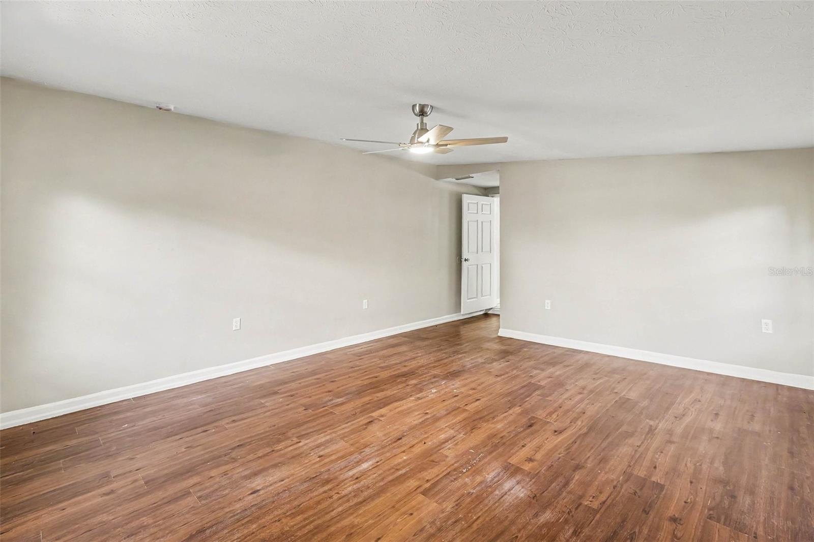 4716 E Linebaugh Ave Property Photo 16