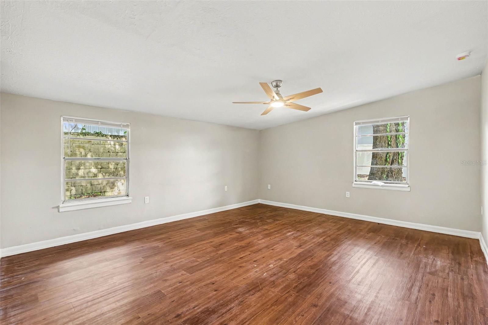 4716 E Linebaugh Ave Property Photo 17