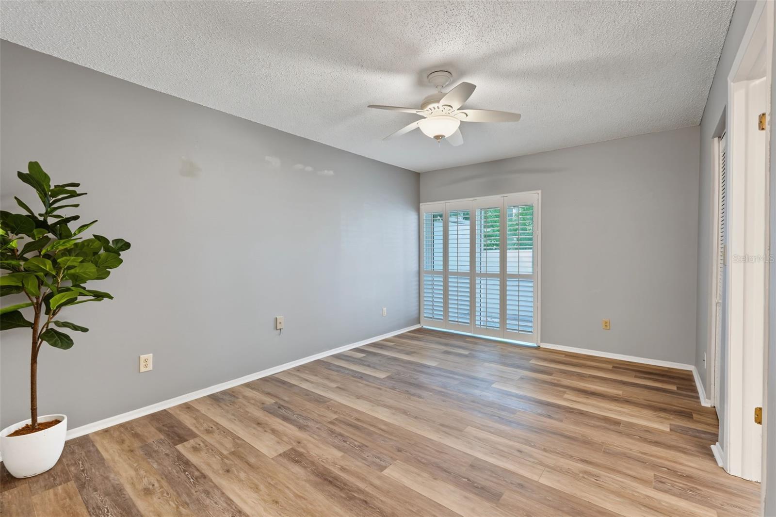1614 Berwick Ct #d Property Photo 14
