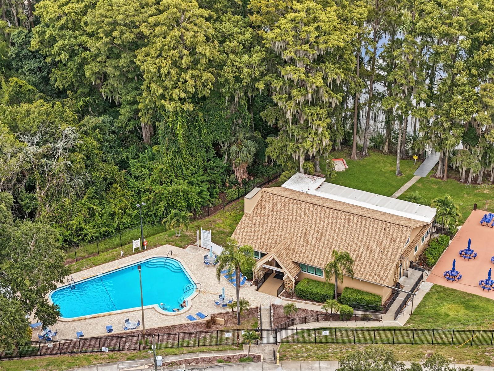 1614 Berwick Ct #d Property Photo 43