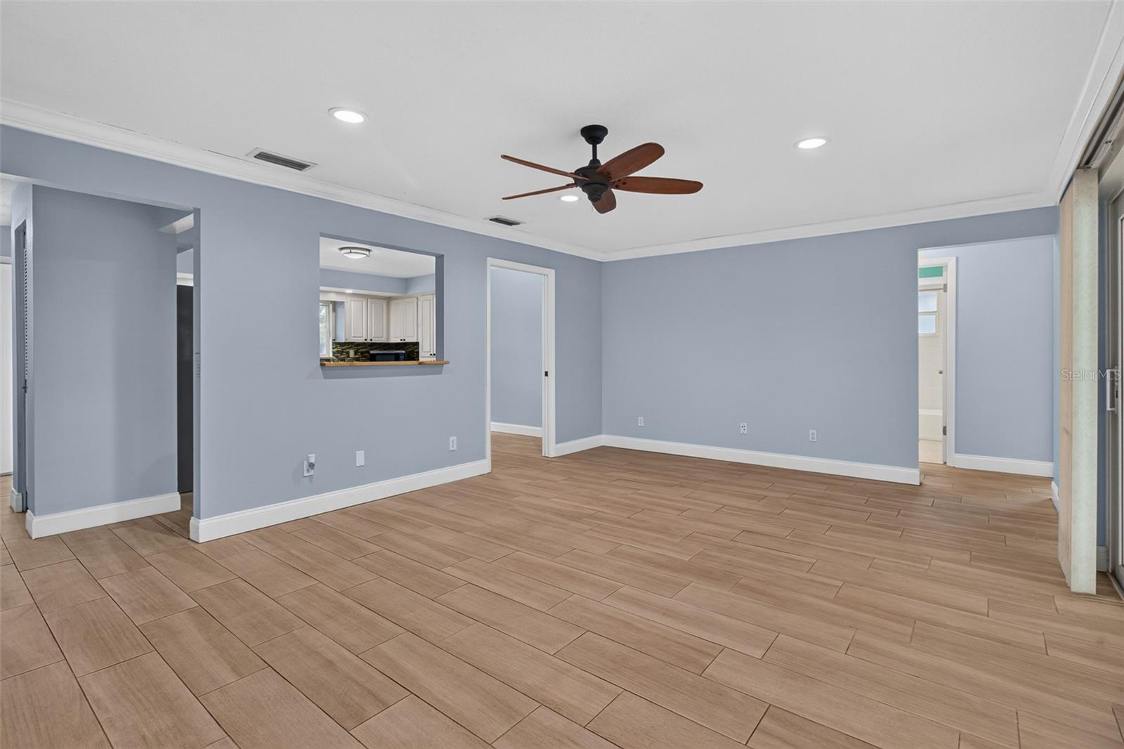 12499 82nd Ter Property Photo 6