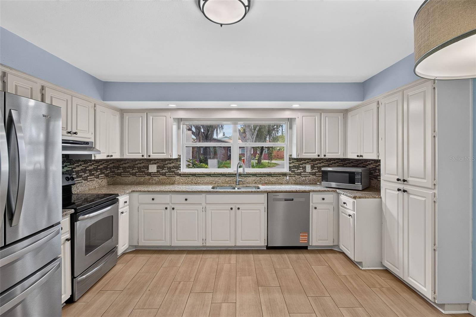 12499 82nd Ter Property Photo 7