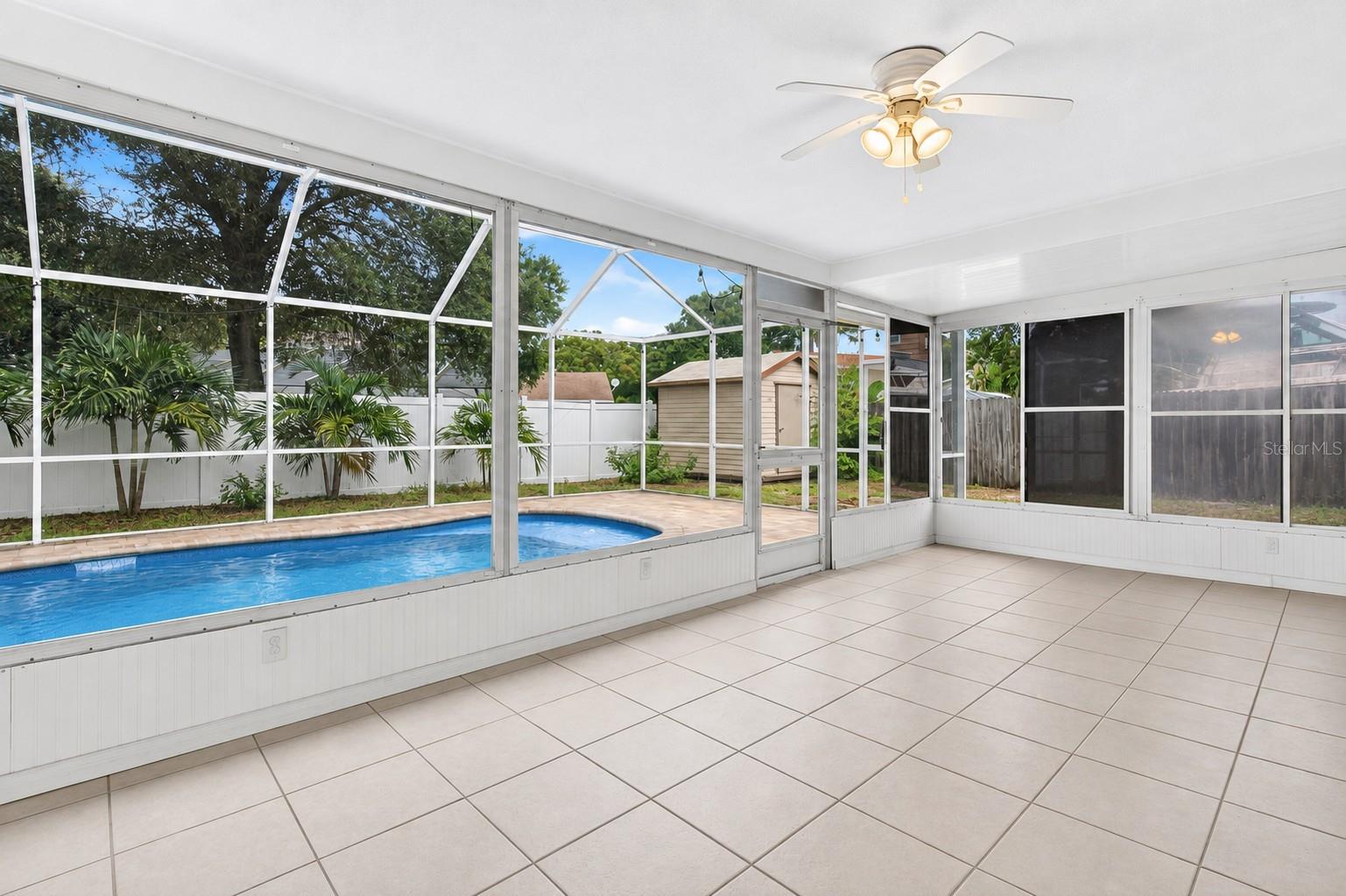 12499 82nd Ter Property Photo 23