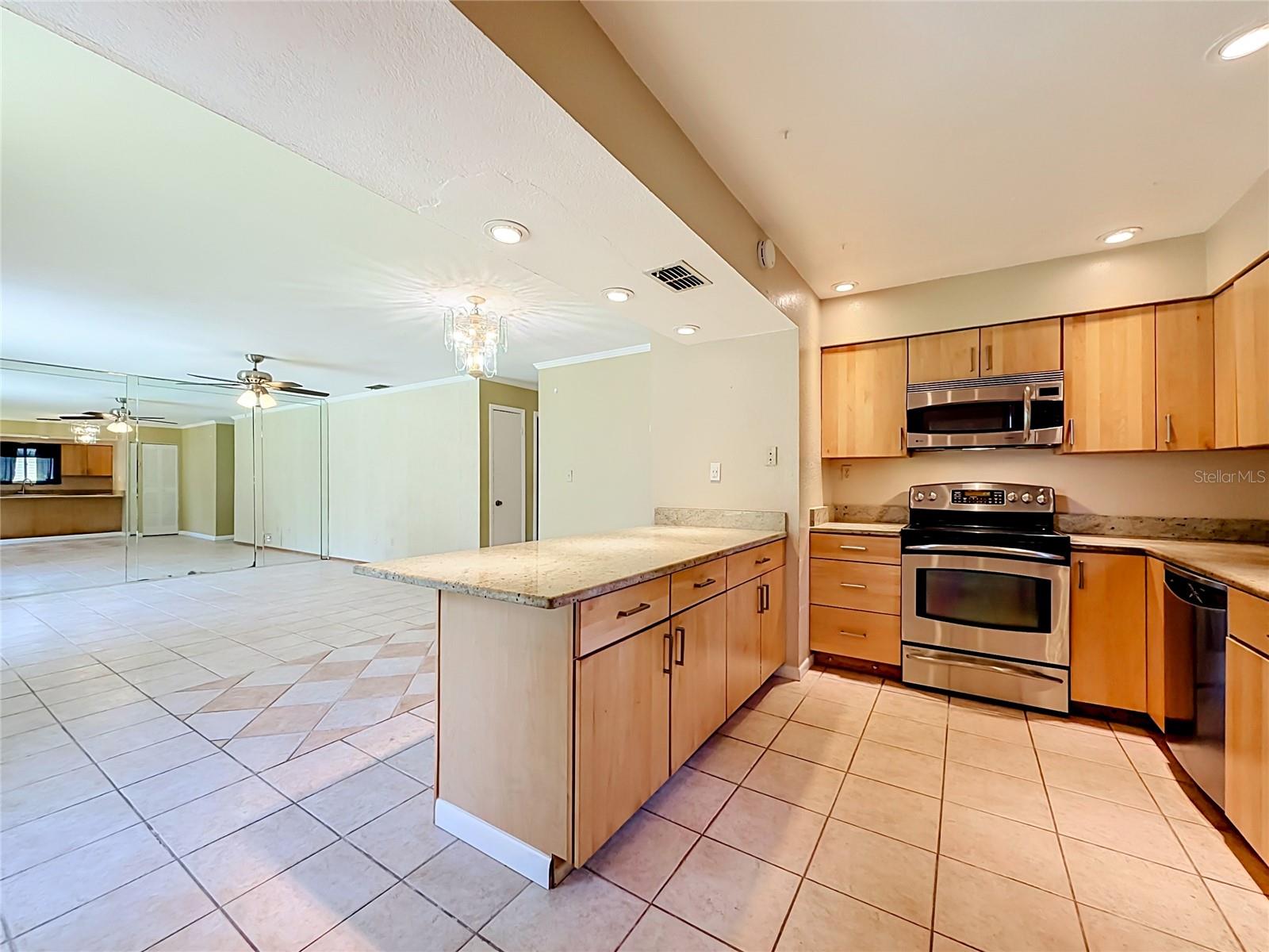 4375 Shadow Crest Pl #34-1 Property Photo 10