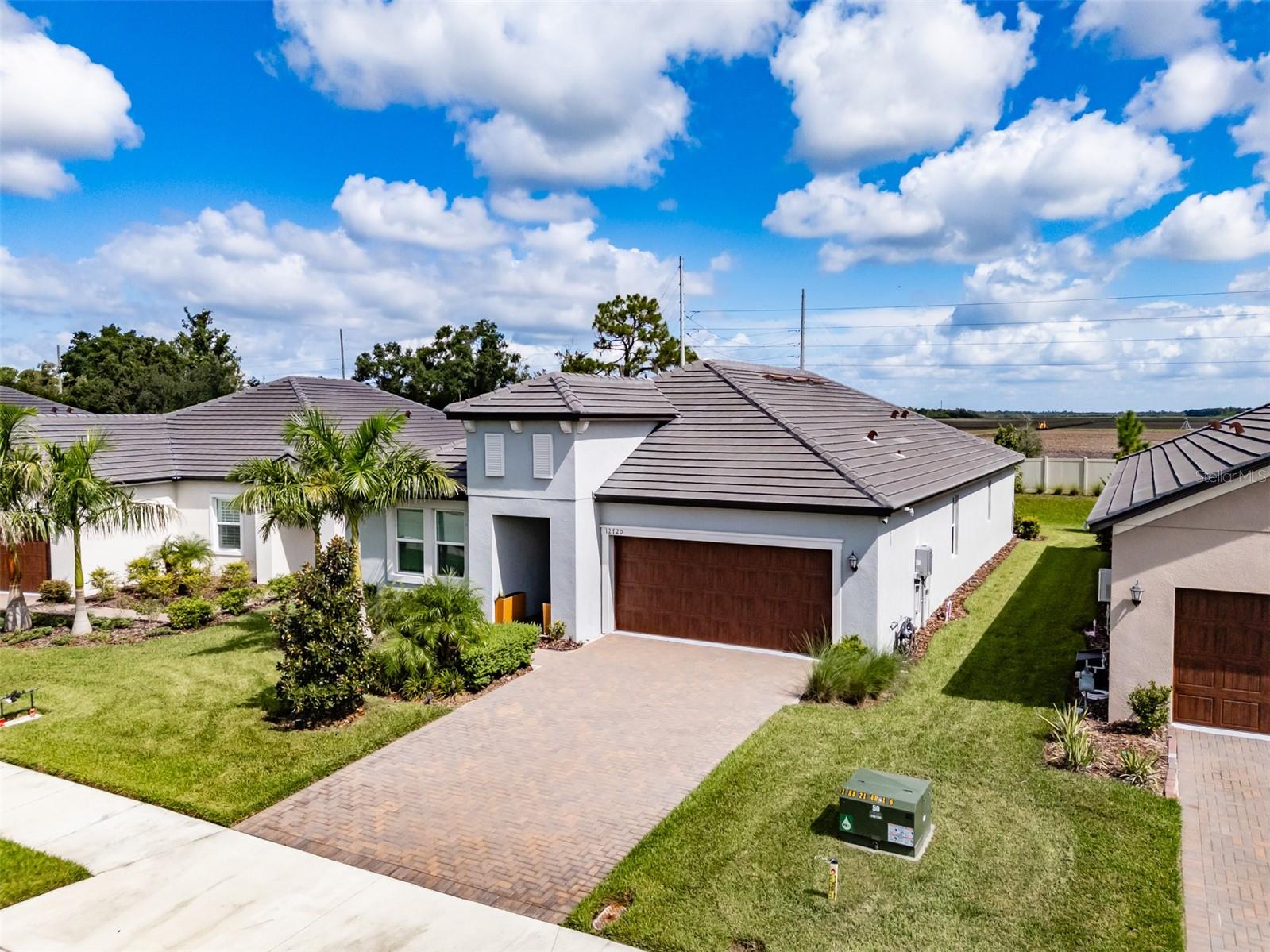 12720 Tahitian Pearl Property Photo 2