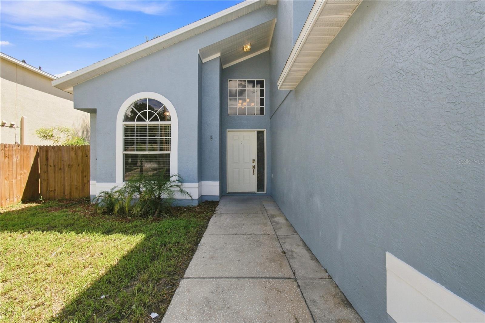 13417 Beechberry Dr Property Photo 2