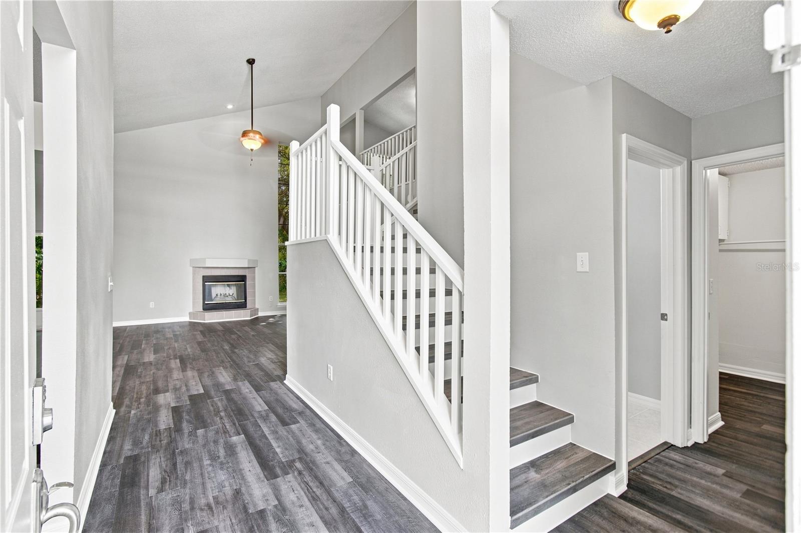 13417 Beechberry Dr Property Photo 3