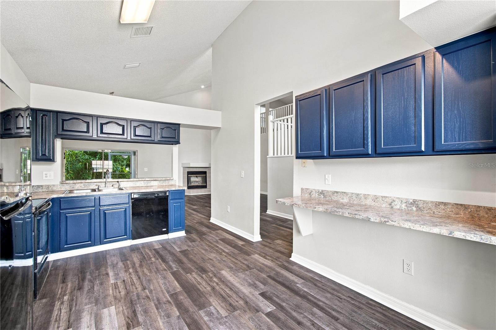 13417 Beechberry Dr Property Photo 8