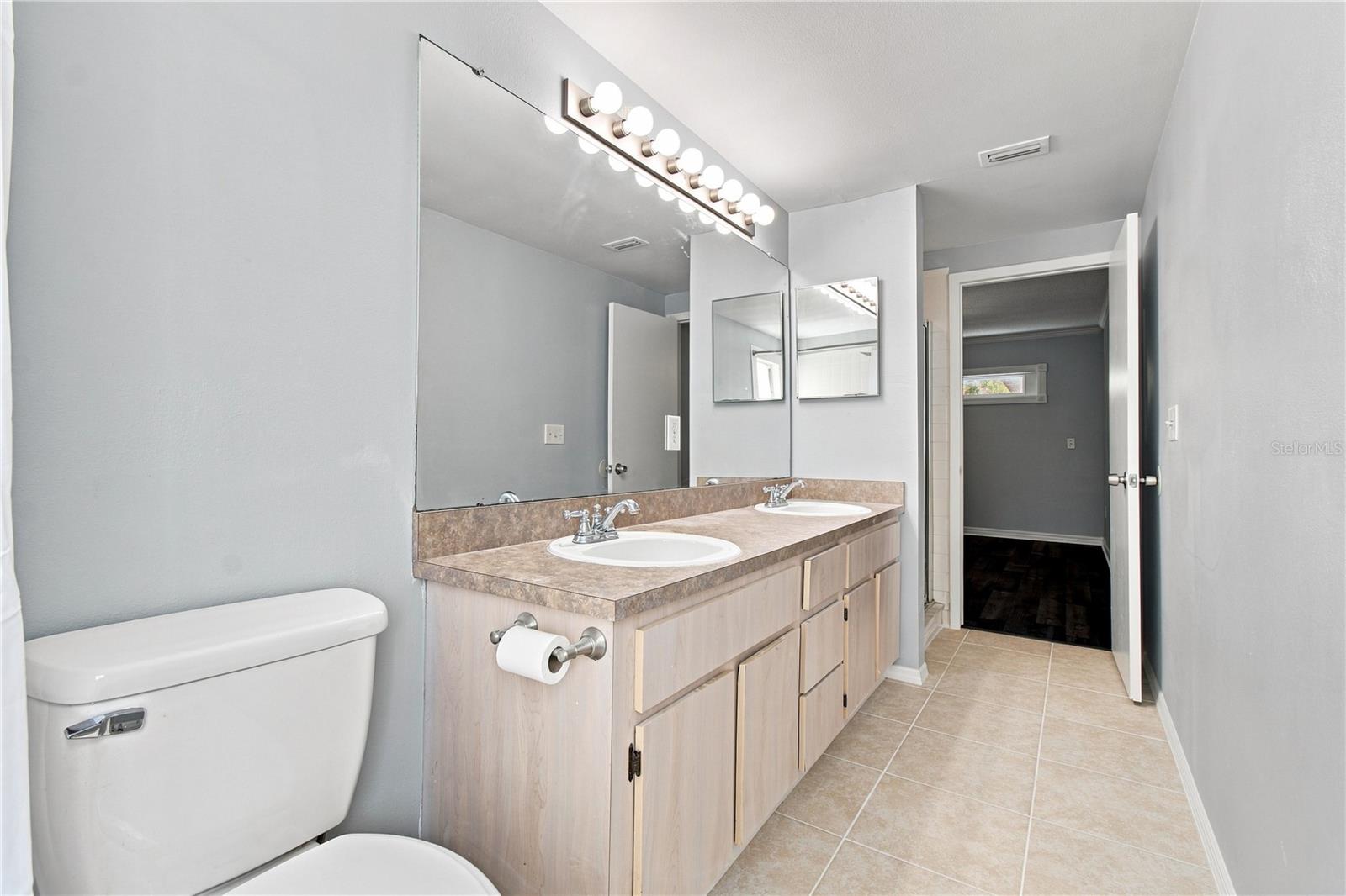 13417 Beechberry Dr Property Photo 21