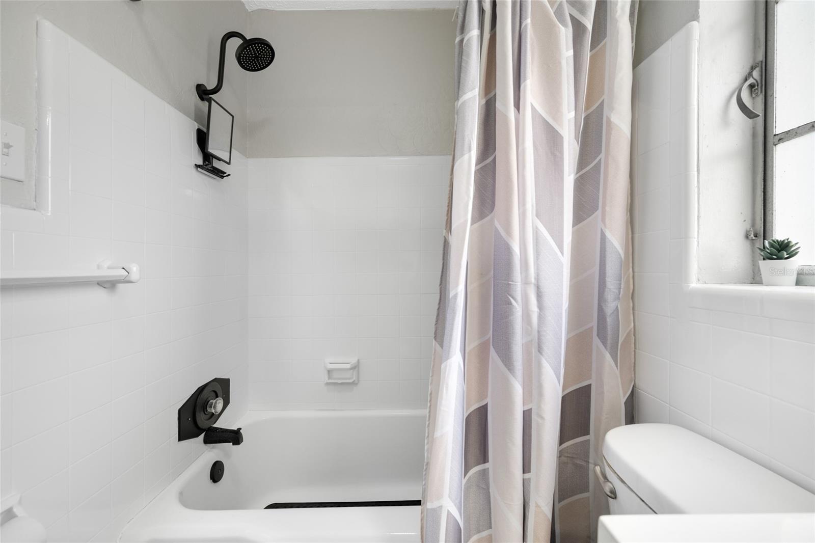 6219 Hampton Dr N Property Photo 22