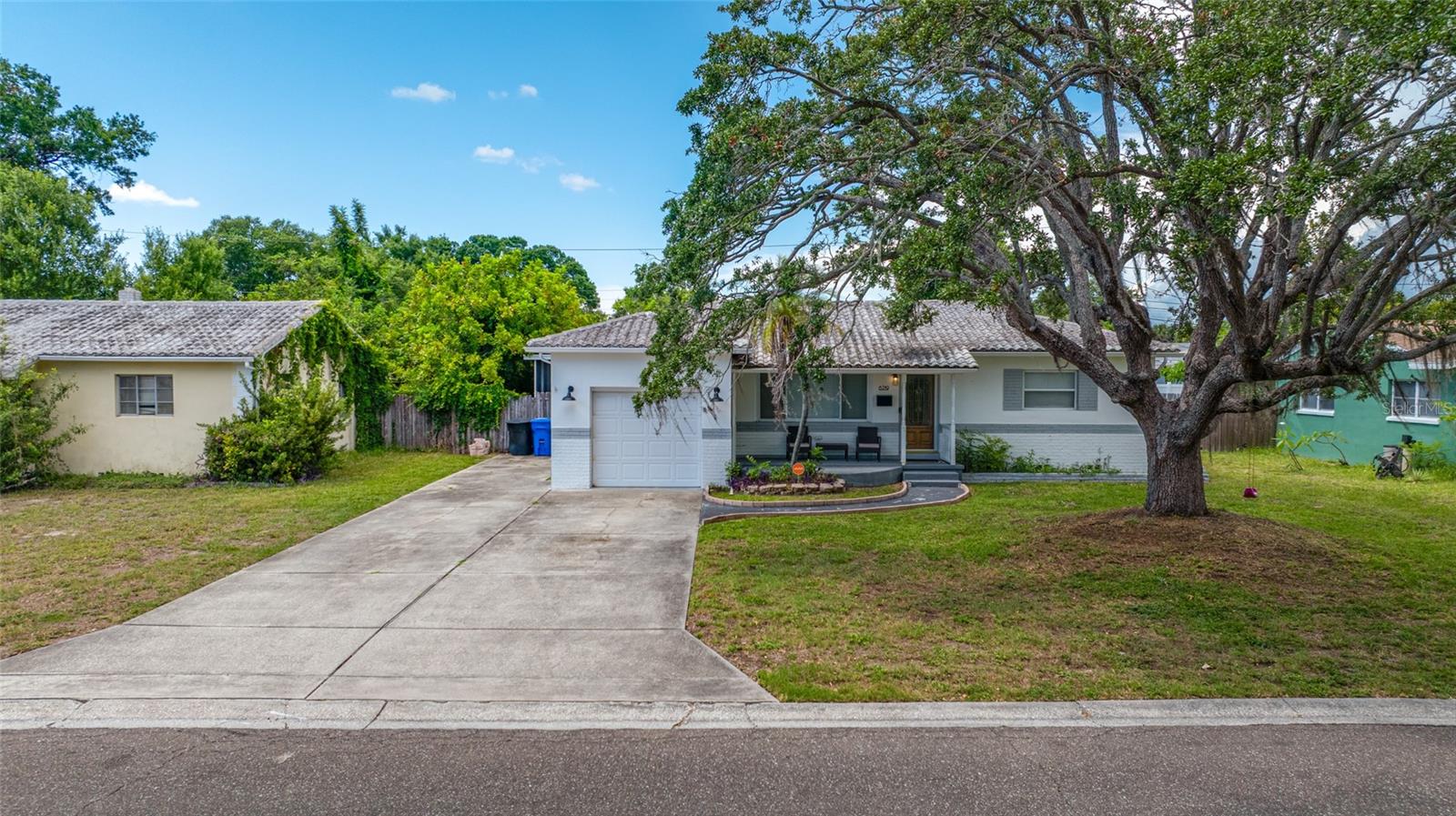 6219 Hampton Dr N Property Photo 34