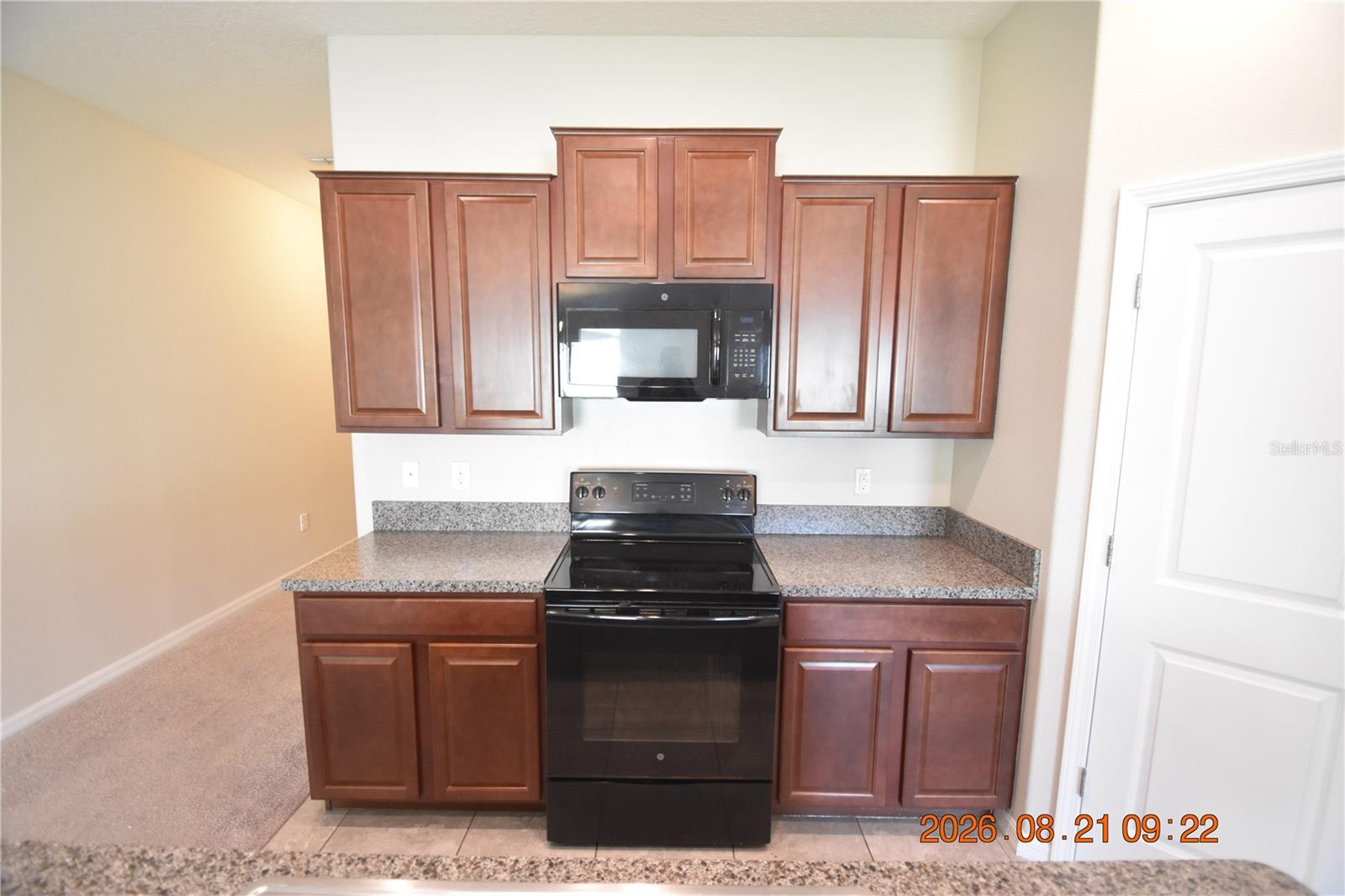 8436 Hunters Fork Loop Property Photo 12