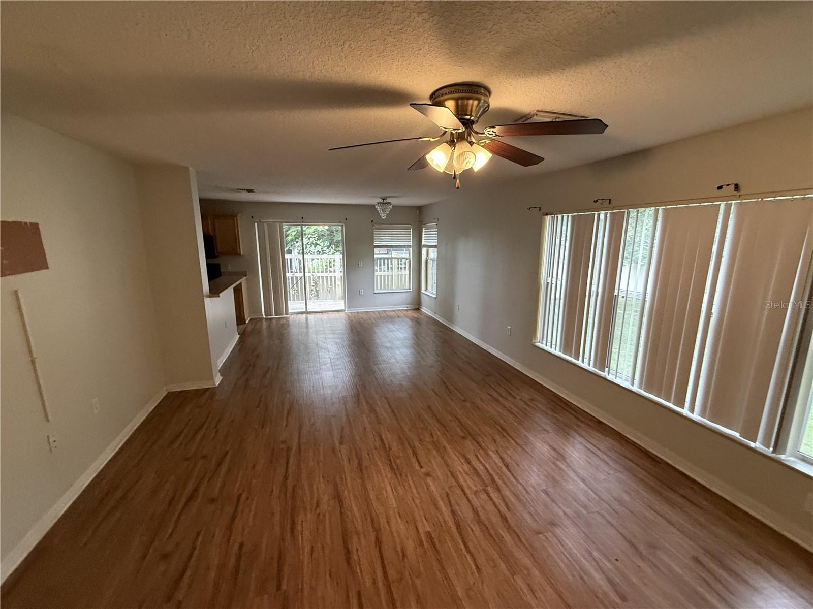 4521 Limerick Dr Property Photo 3