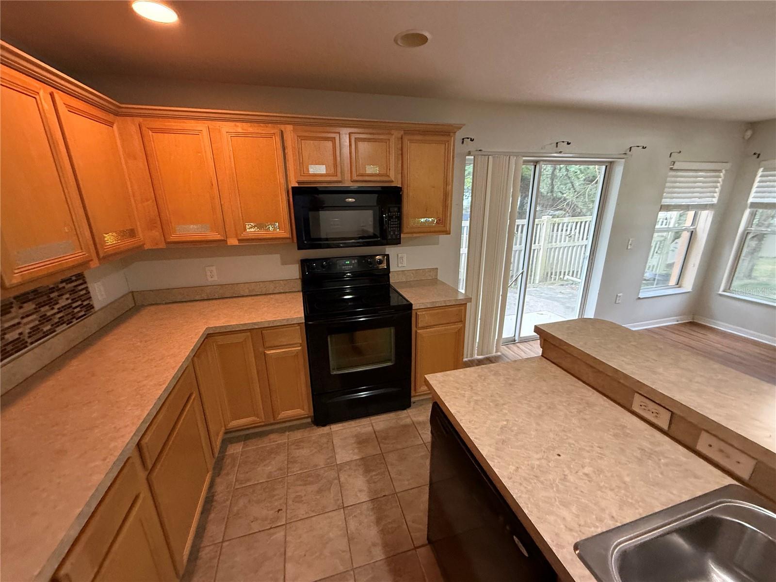 4521 Limerick Dr Property Photo 7